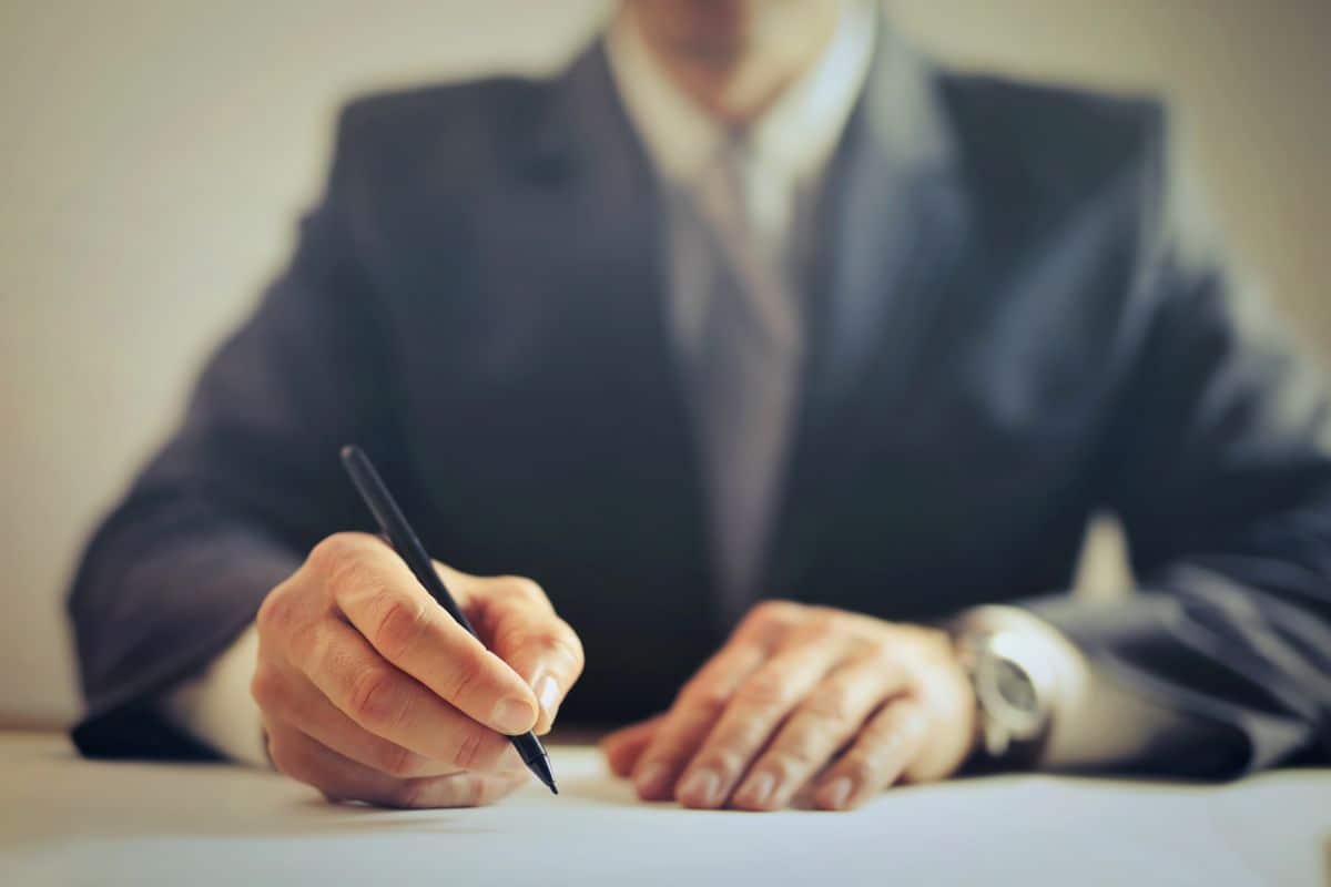 Employer of Record (EOR)